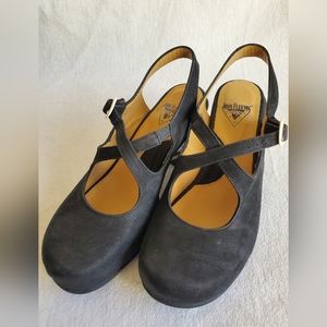 John Fluevog Hopeful Cross Strap Slingback - Virtue (Size 8.5 in Black)